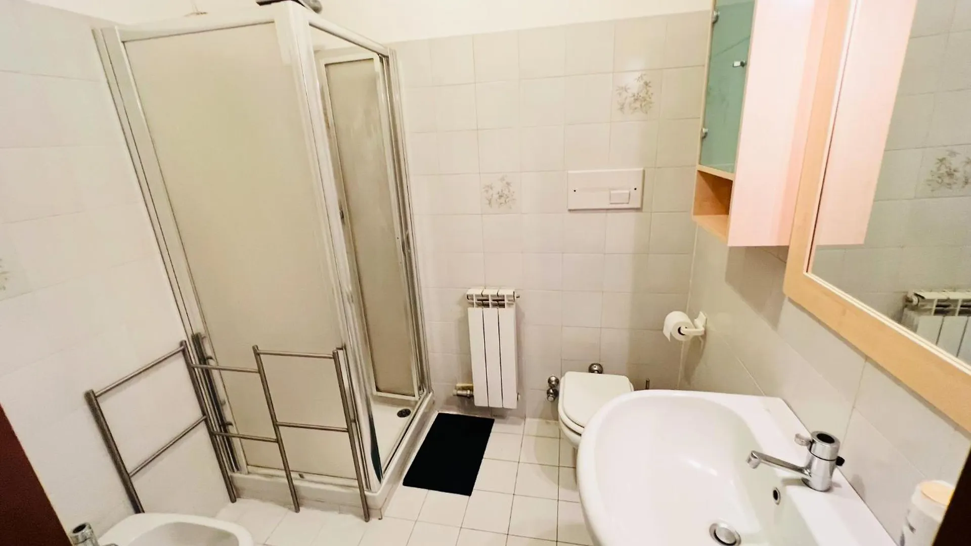 Big Apartment In Milan City Navigli District With 2 Balcony And Parking