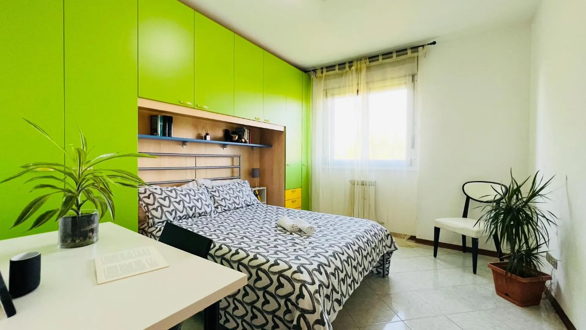 Big Apartment In Milan City Navigli District With 2 Balcony And Parking 0*,  Italy