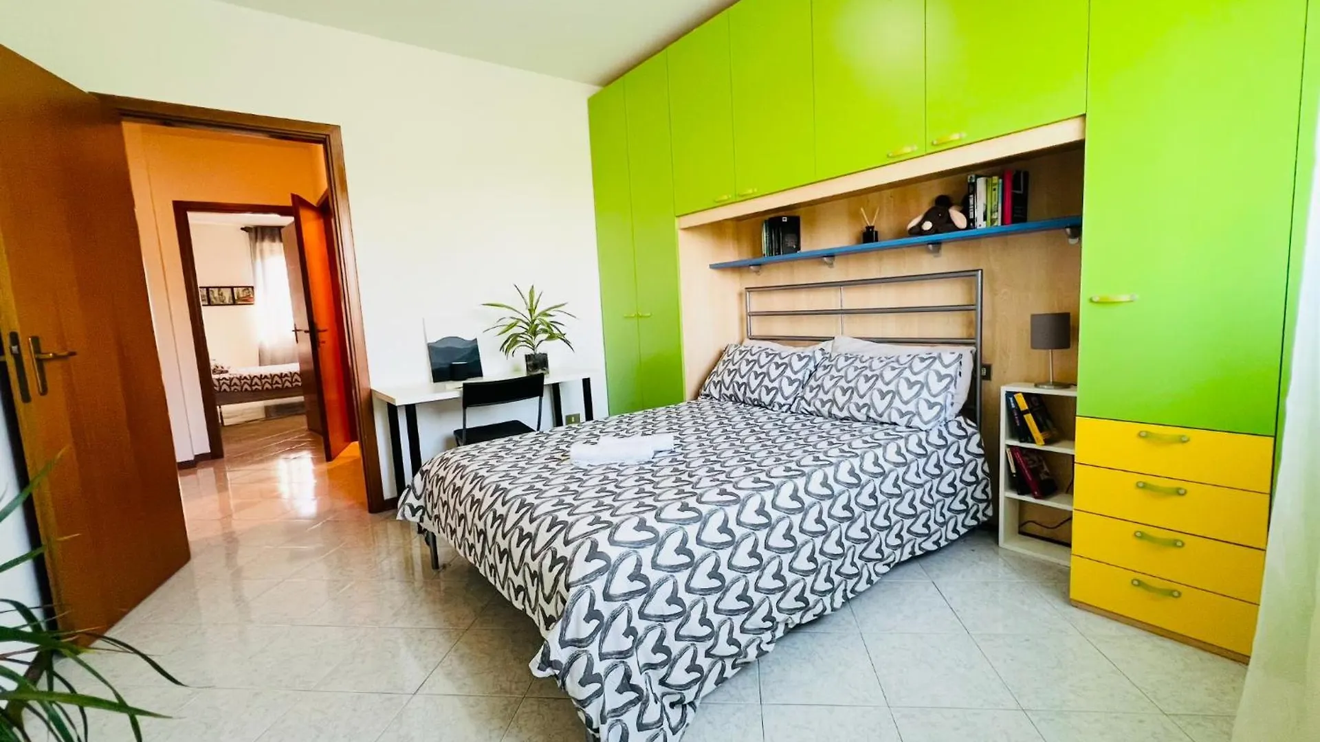 Big Apartment In Milan City Navigli District With 2 Balcony And Parking Italy